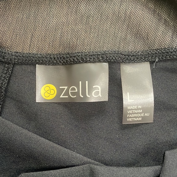 Zella athletic tank top with sheer details - Picture 2 of 2